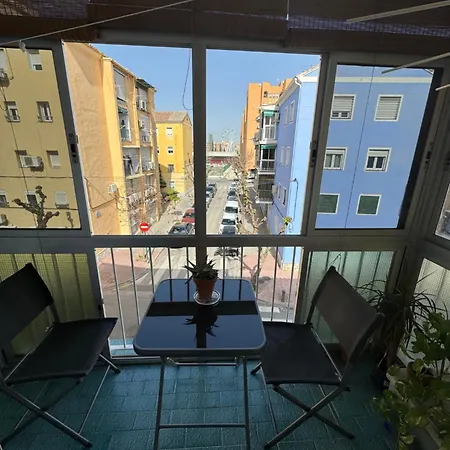Home4u Apartamento Picasso Cerca De Todo *