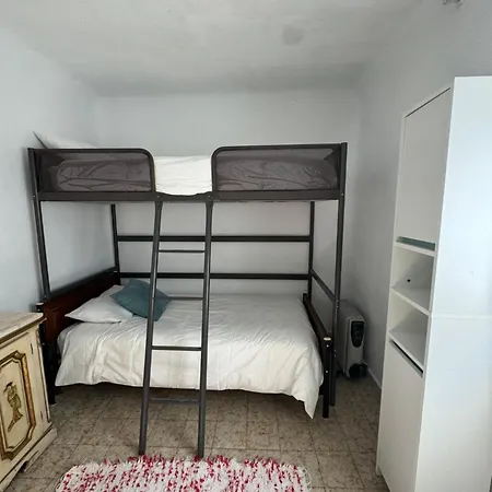 Home4u Apartamento Picasso Cerca De Todo Apartment