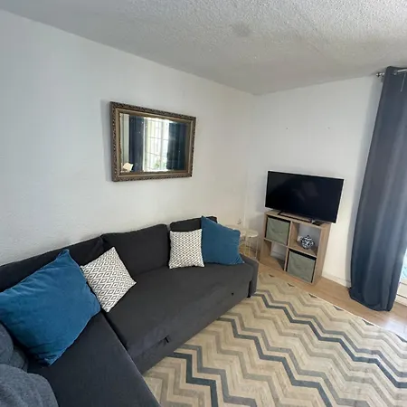 Home4u Apartamento Picasso Cerca De Todo