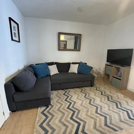 Apartment Home4u Apartamento Picasso Cerca De Todo *