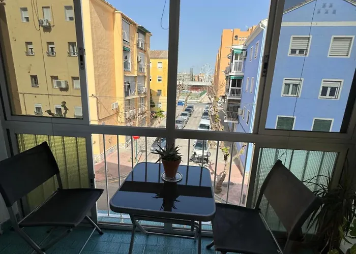 Home4u Apartamento Picasso Cerca De Todo